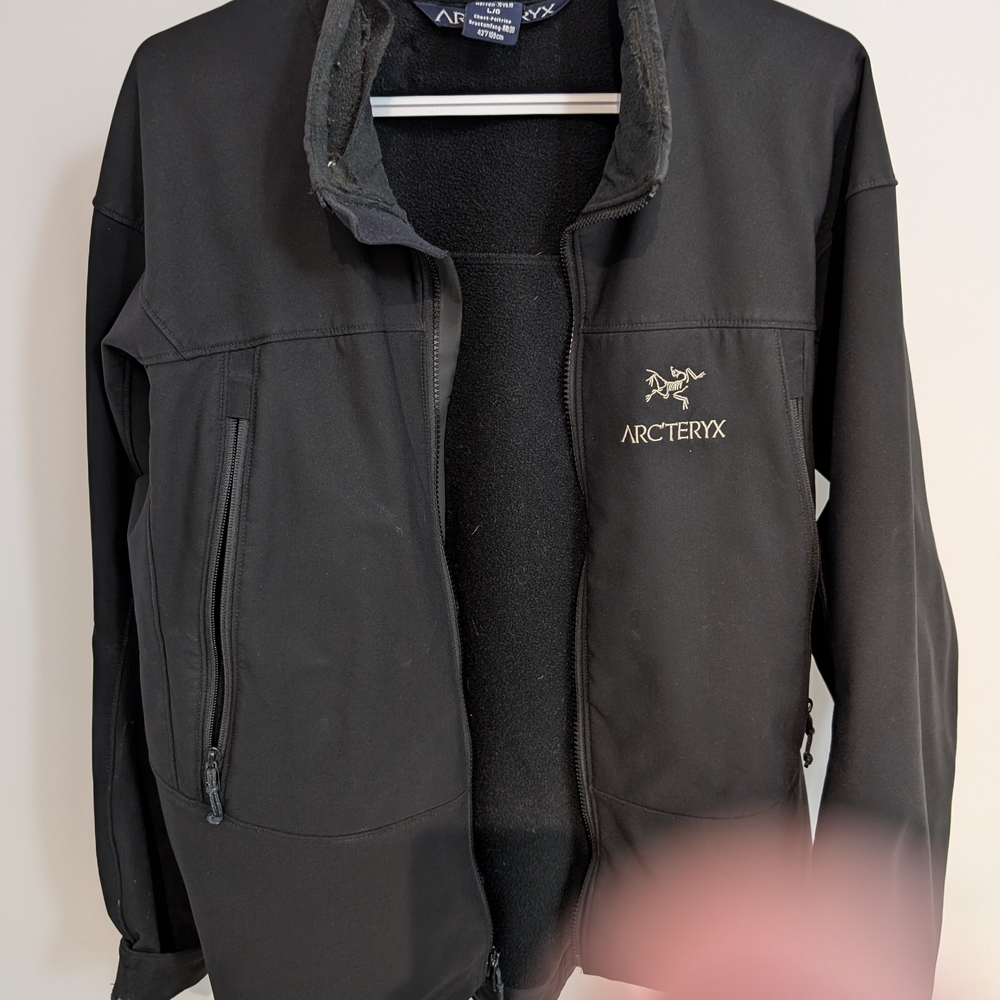 Arc'teryx Men's Performance Jacket in Black